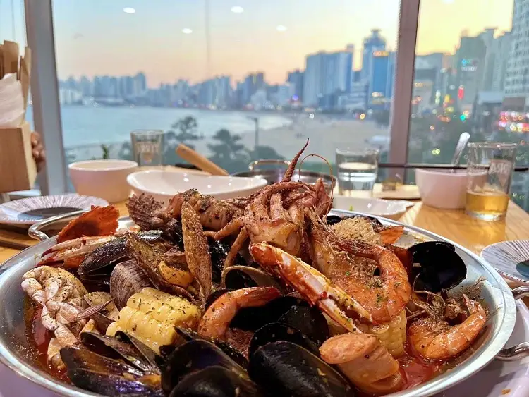 투데이 맛있는 메뉴 소쿠리 모둠 해물, 미국식 해물찜 보일링 크랩, 편백찜 맛있는 오션뷰 식당 추천 부산 광안리 맛집