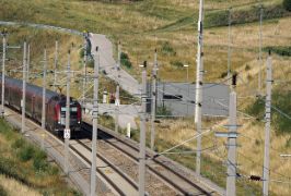 탄소 중립형 도로 인프라 설계 (Carbon-Neutral Road Infrastructure Design)