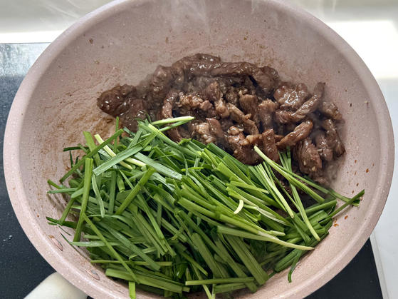 부추소고기뽁음