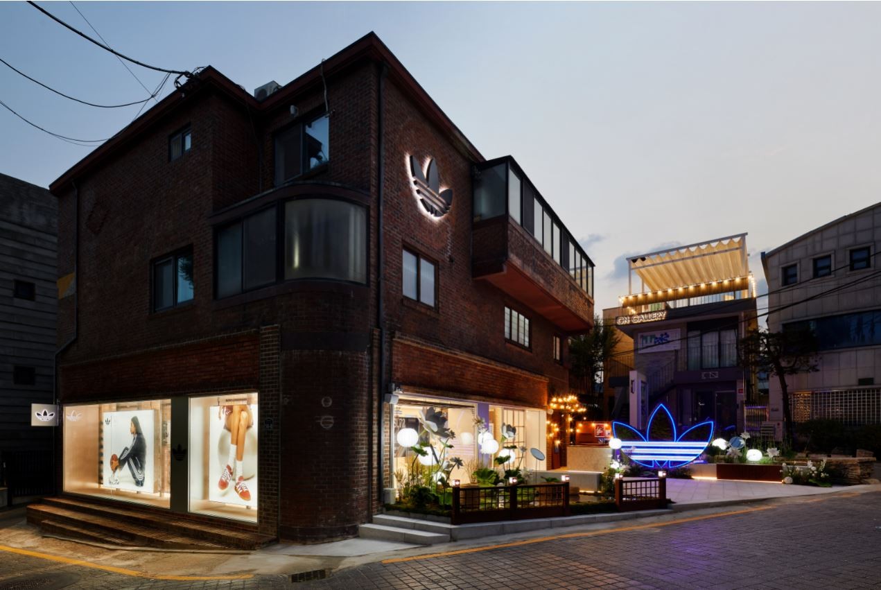 아디다스 북촌매장