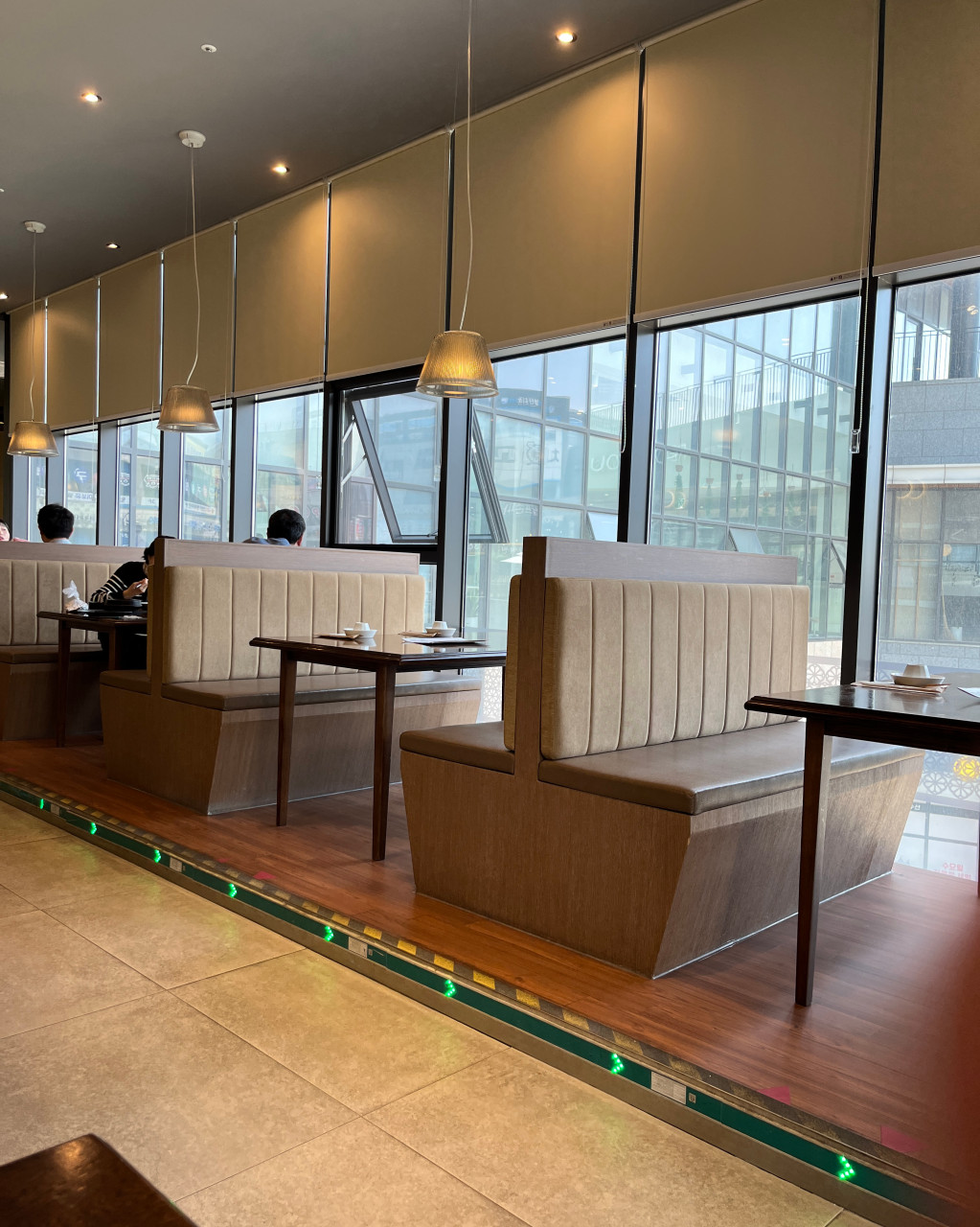 모담 한정식 내부