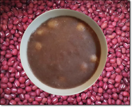 독소 배출에 도움이 되는 팥물 우리기