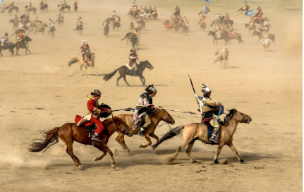 몽골 나담 축제(Naadam Festival) 유목민의 정수와 남자의 세 가지 경기를 만나는 문화 체험