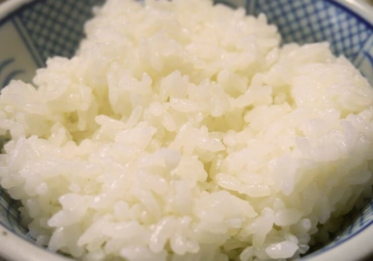 방금-지은-흰-쌀밥