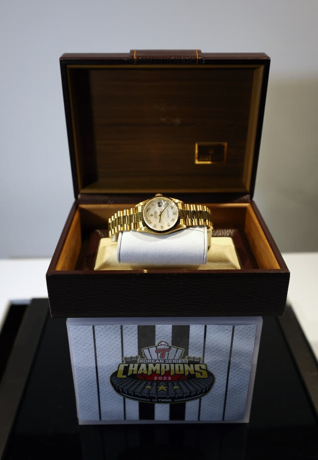 LG트윈스 한국시리즈 우승 롤렉스 시계