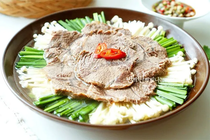 아롱사태 수육 전골 소스 맛있는 소고기 아롱사태 수육 삶는법 완벽 레시피_6