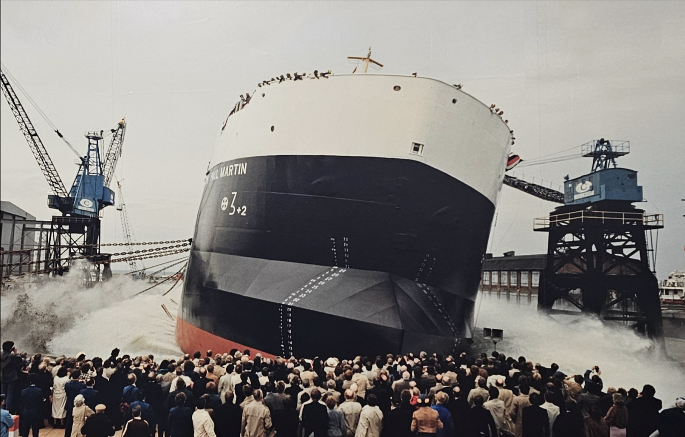 콜링우드 조선소의 ‘측면진수’ 기록사진(1984.10.1)