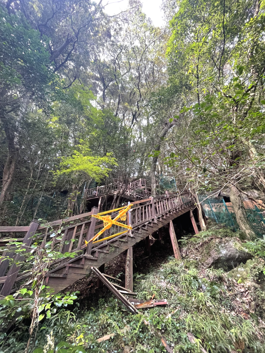 원앙폭포 가는길