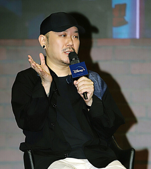 한동욱 감독