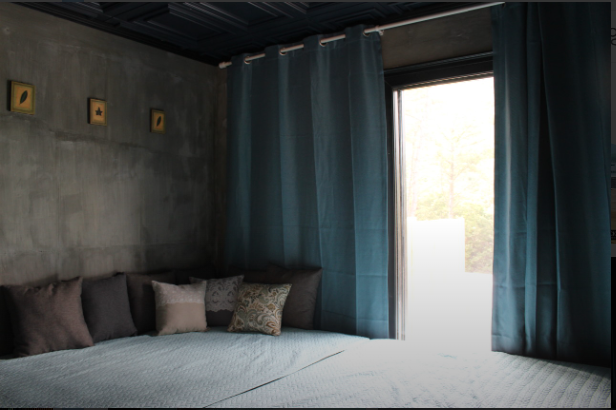 글램핑 캠핑장 - 블랙트리하우스