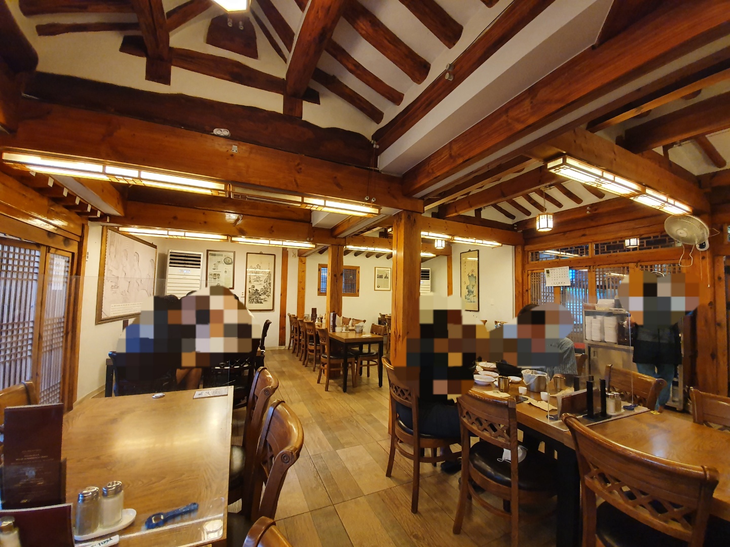 토속촌 삼계탕 내부