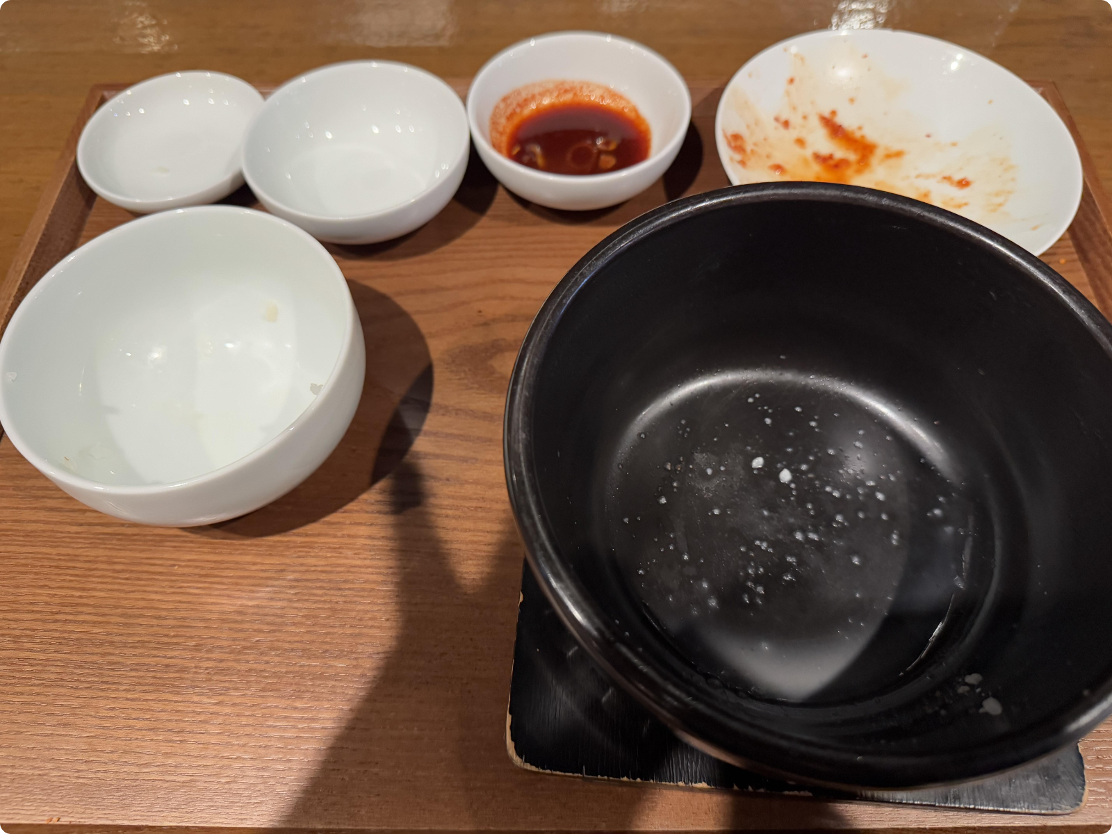 거대곰탕-진한-사골곰탕-완그릇-사진