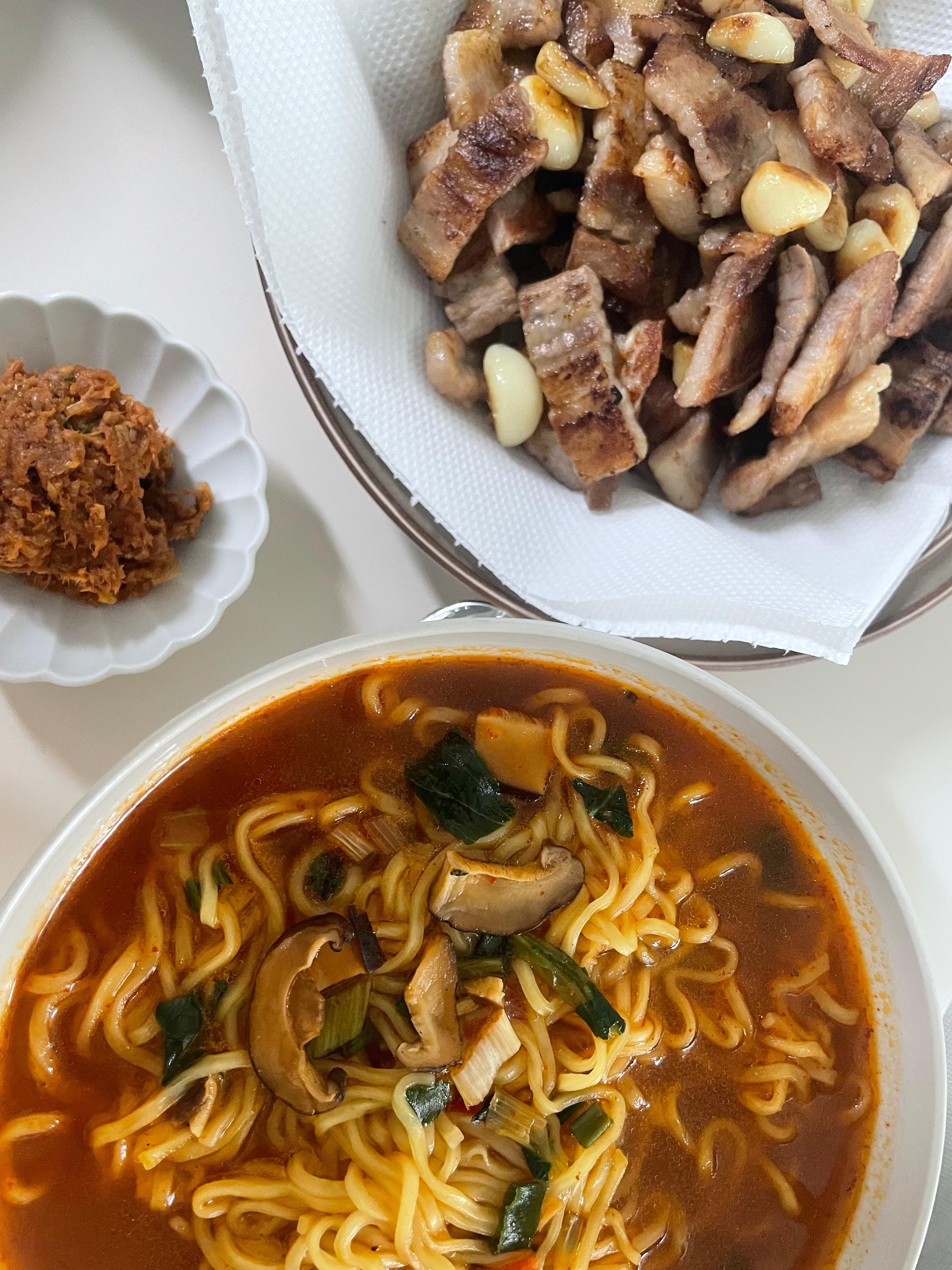 신라면건면과 삼겹살