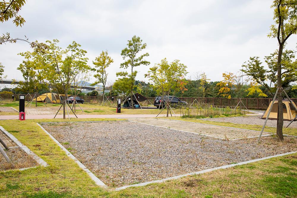 인천 노을진 캠핑장 (수도권매립지 캠핑장)