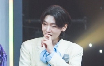 김용빈 가수 프로필 노래모음 미스터트롯3 광고 부모님 팬클럽 -2