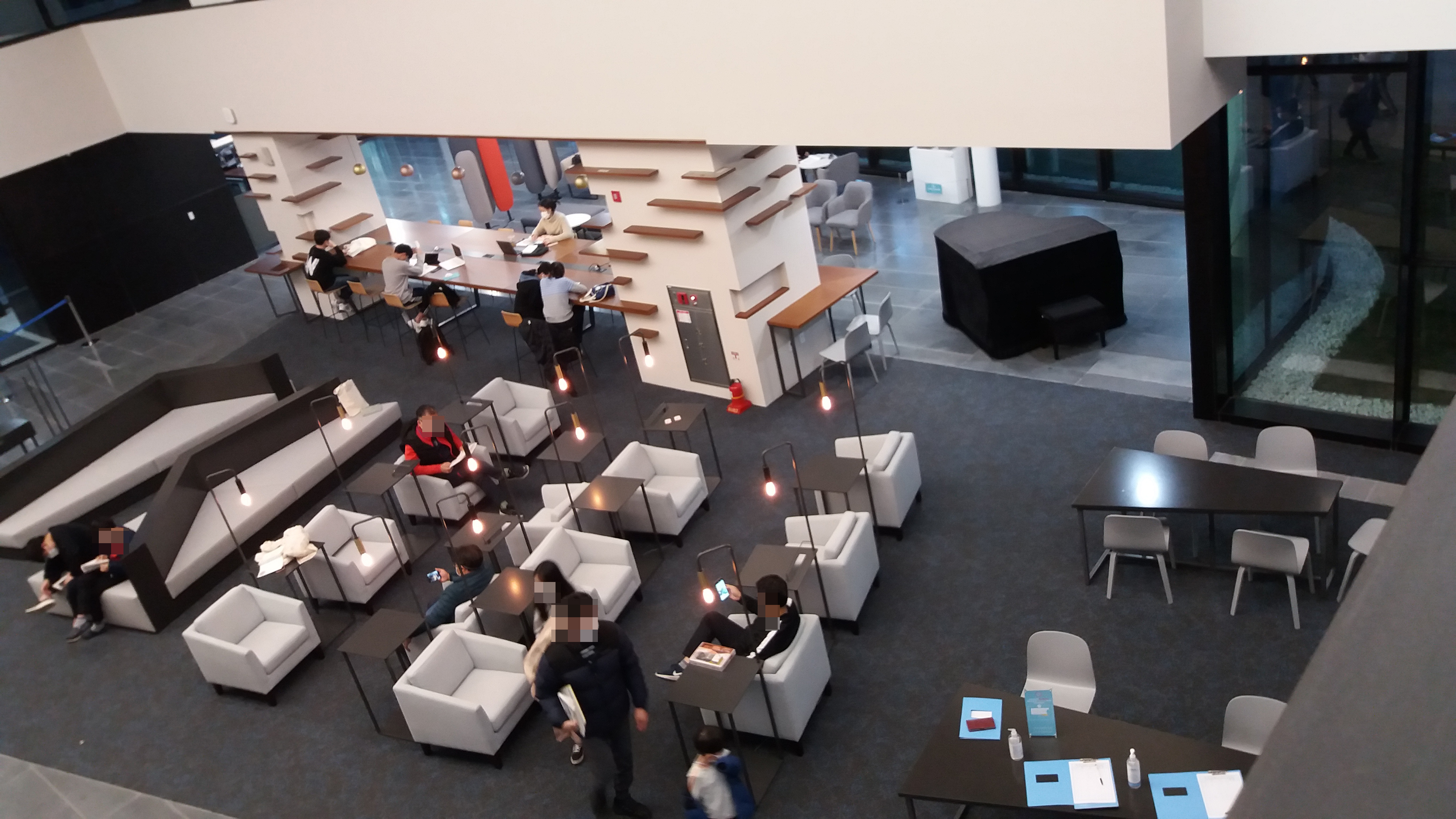 ์ธ์ข
์๋ฆฝ๋์๊ด 1์ธต