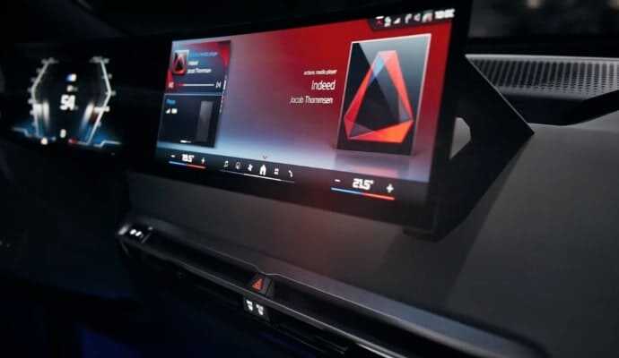 BMW iX M70 xDrive