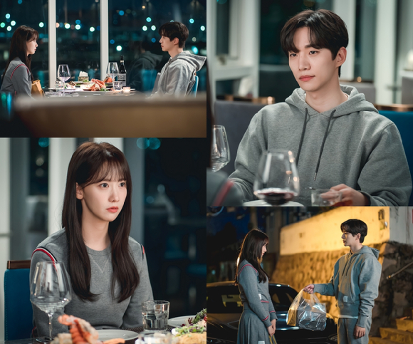 &#39;킹더랜드&#39; 이준호가 임윤아와 단둘이 첫 저녁 식사를 즐긴다. [사진=앤피오엔터테인먼트&#44; 바이포엠스튜디오&#44; SLL]