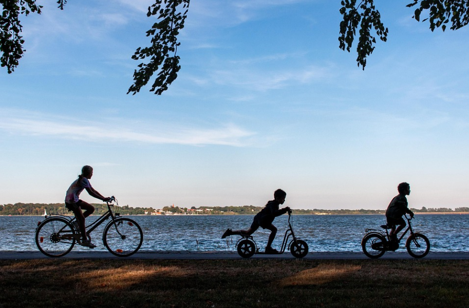 친환경 이동 수단: 대중교통, 자전거, 전동 킥보드 활용법