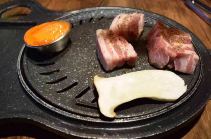 삽겹살과 함께 야채도 먹는 꿈