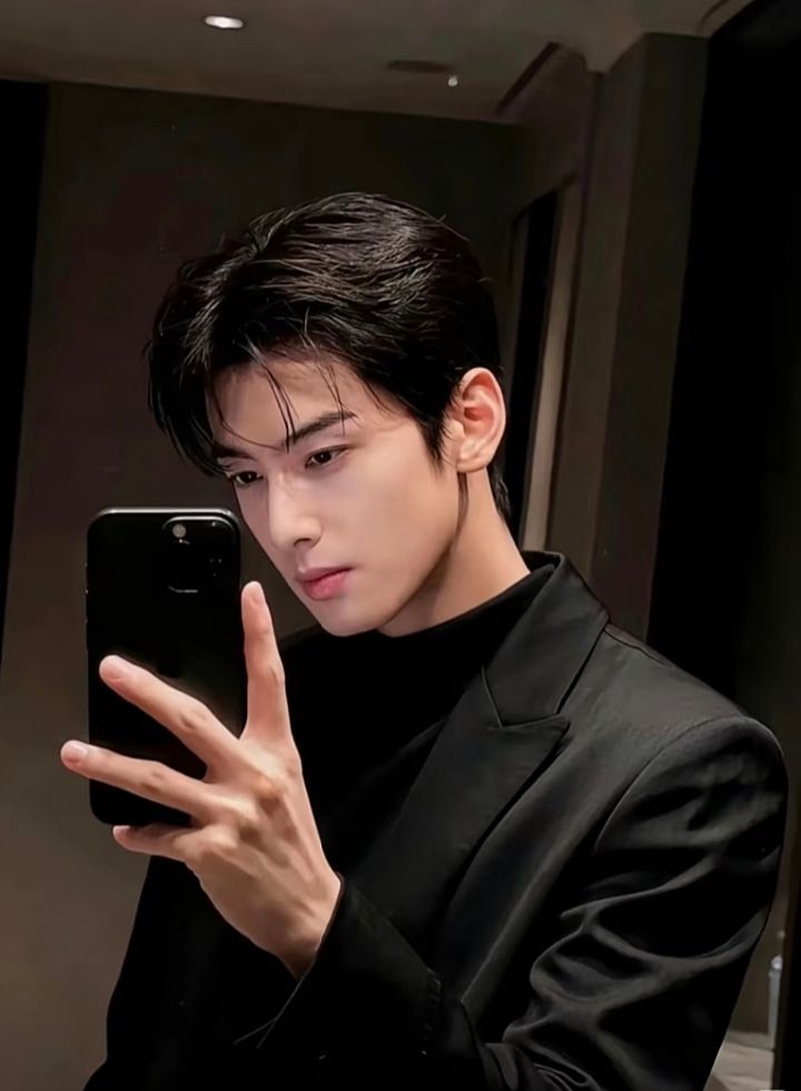 차은우 탈세 장어집 나이 입대 동생 부모님 프로필 제대 200억 추징금 현황