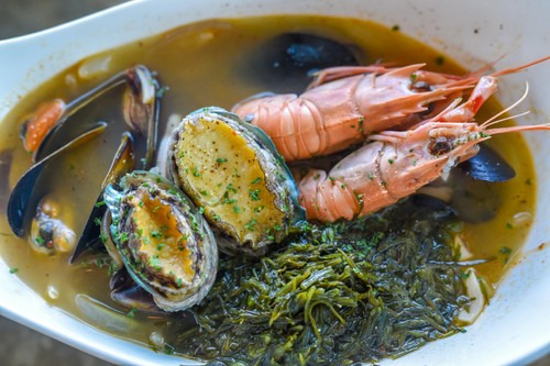 섬소나이
백짬뽕이 유명한 퓨전 짬뽕 전문점
제주도 제주시 우도면 우도해안길 814