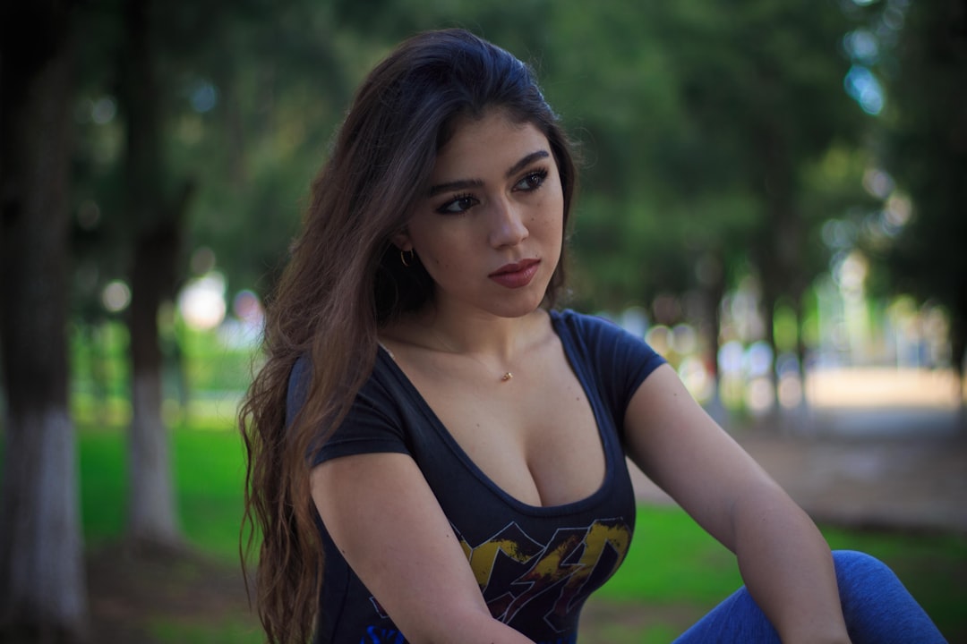 Jawline