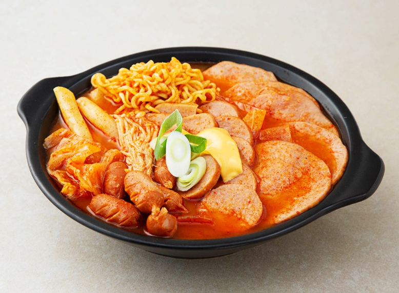 애슐리 플러스 콰트로 햄치즈 부대찌개 조리예