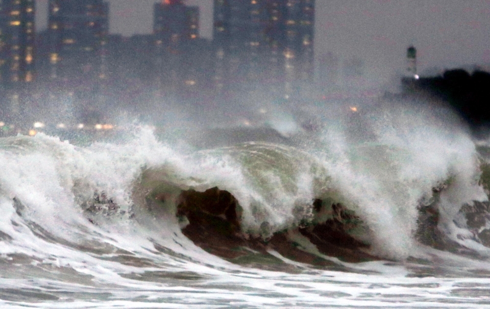 해안지역 태풍 카눈 대비 행동 요령