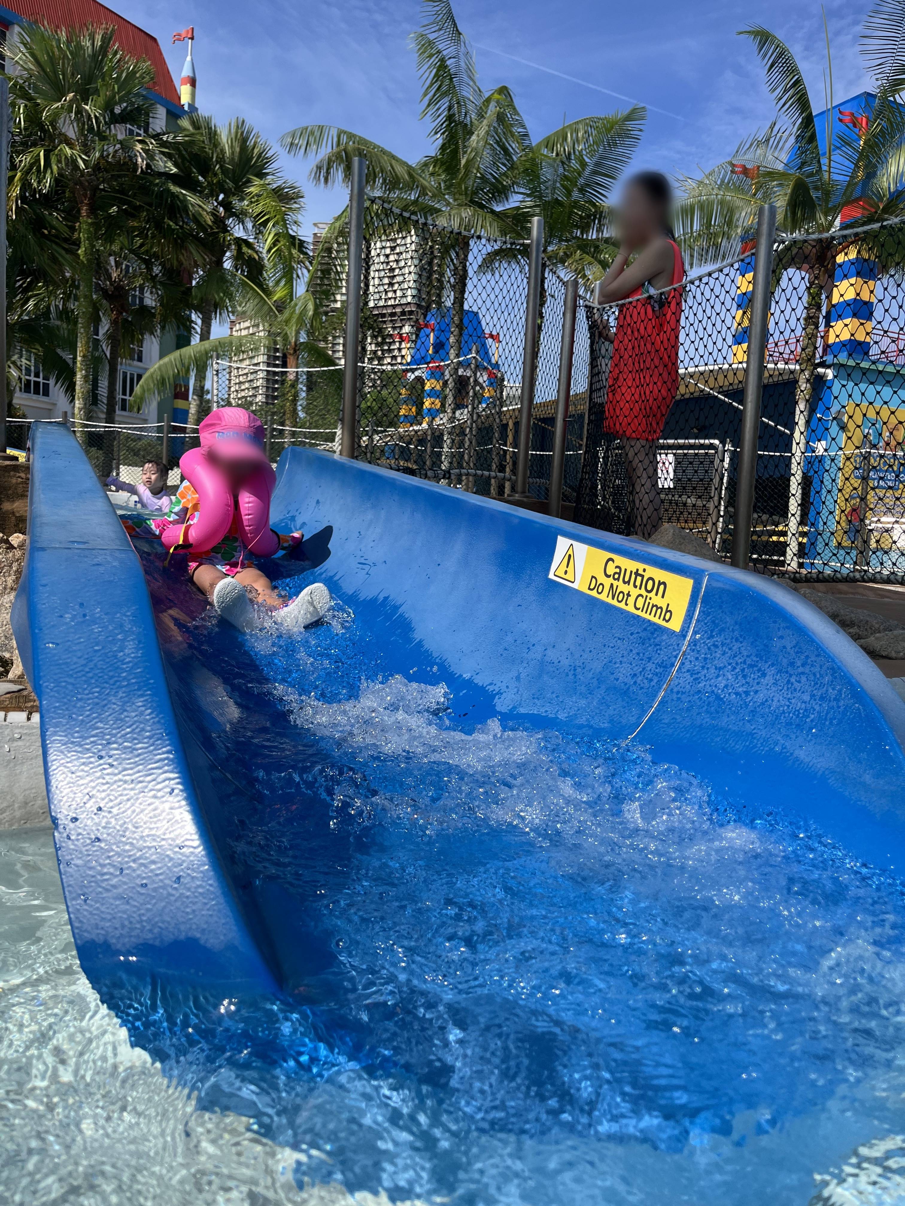 조호바루-레고랜드-워터파크-슬라이드