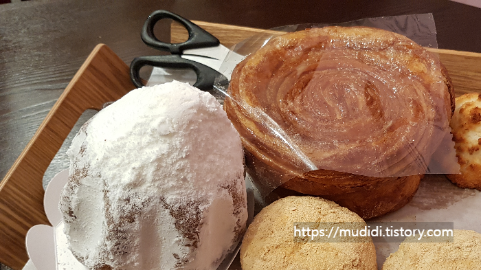 시흥 실내 데이트코스 베이커리 카페 늘솜당! 부천근교 드라이브코스