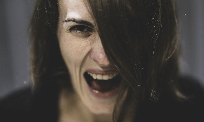 입안이 마르는 이유