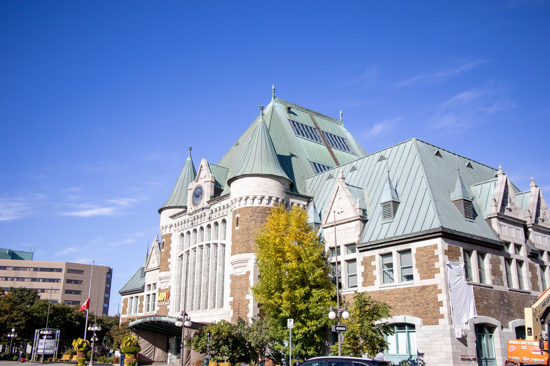 퀘벡에 도착하자마자 찍은 기차역 사진