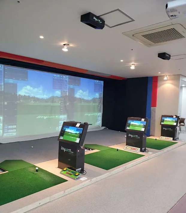 화이트스크린골프연습장