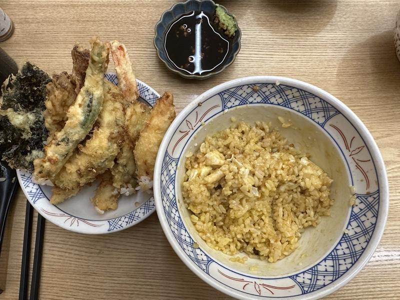 고쿠텐 산본점 - 밥 비비기