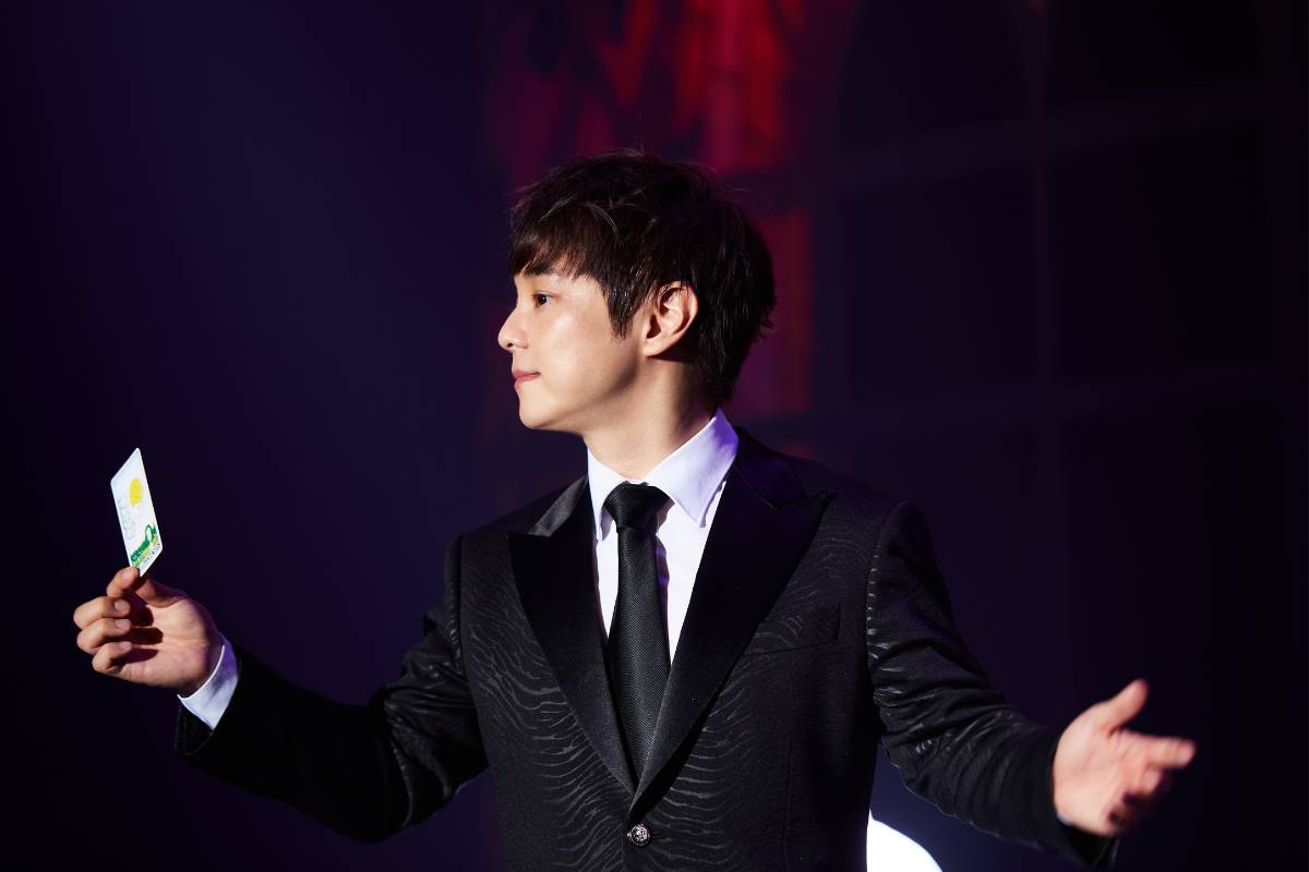 최현우 19+I 매직쇼 공연