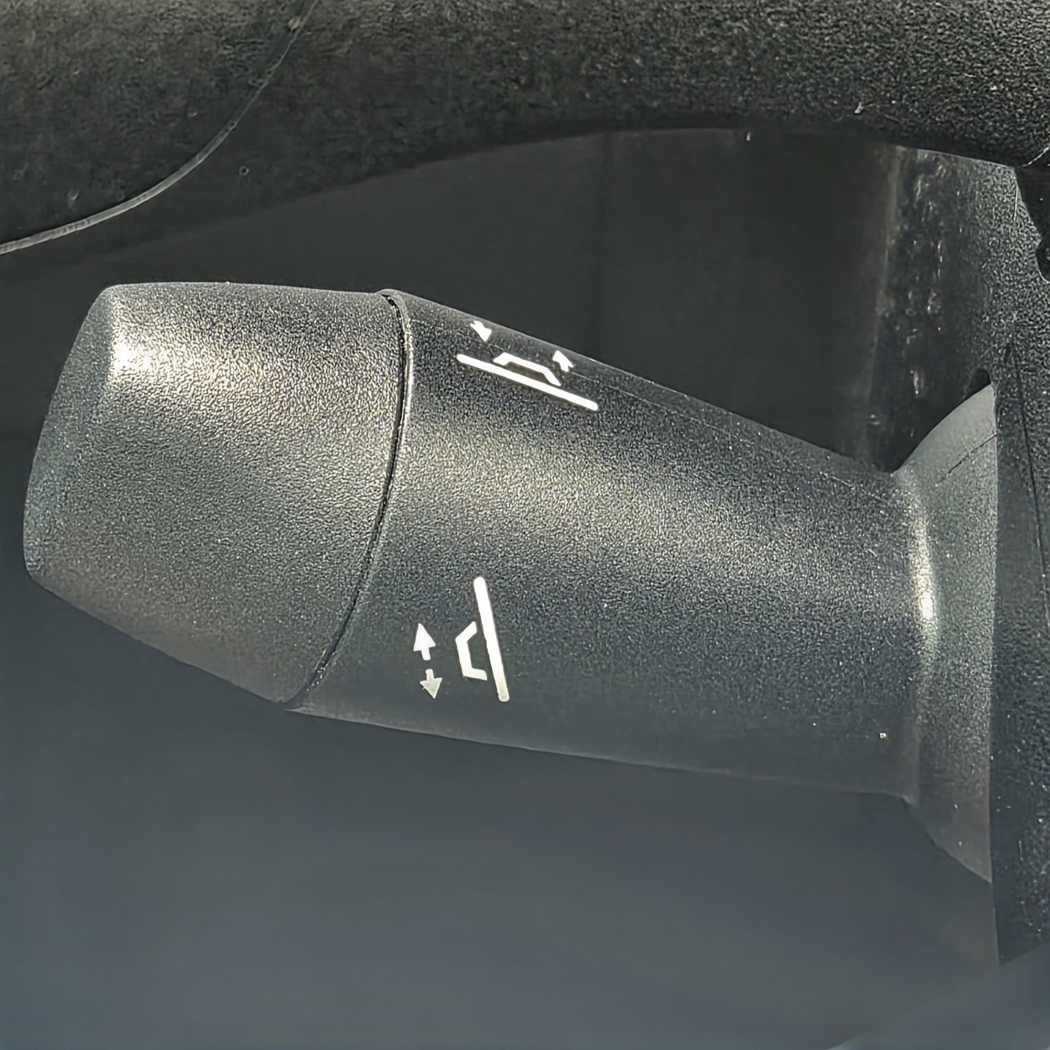 핸들틸트 텔레스코픽 레저 클로즈업