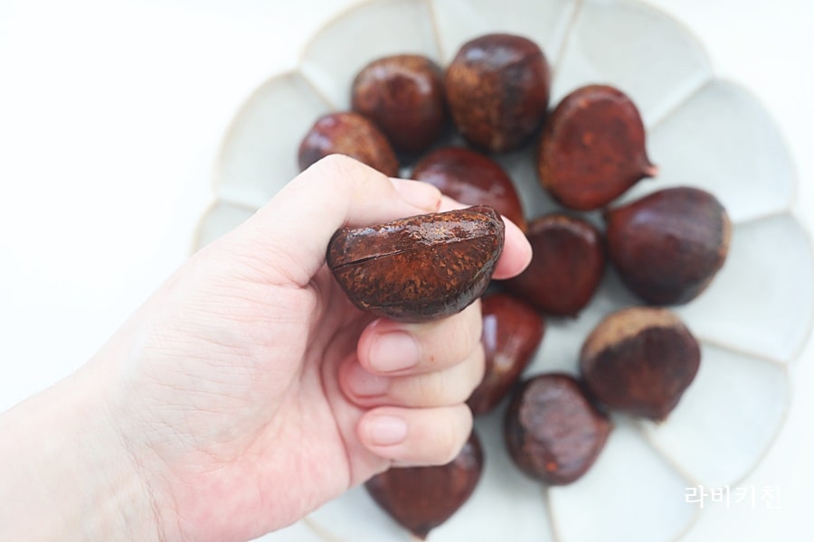 에어프라이어 군밤 굽기- 칼집