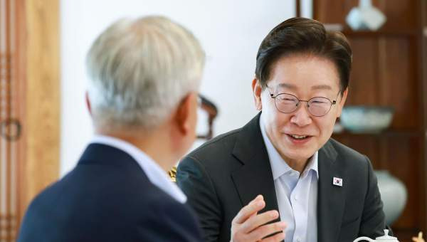 이 대통령 문재인 오찬: 청와대 상춘재 회동 메뉴 의미와 정치적 파장 총정리