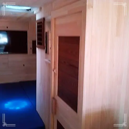 생방송오늘저녁 대둔산 나무 우드 캠핑카 제작 리모델링 공방 제작 의뢰 및 강좌 특강 추천