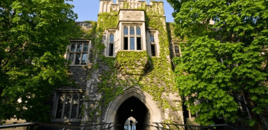 토론토-대학교-University-of-Toronto