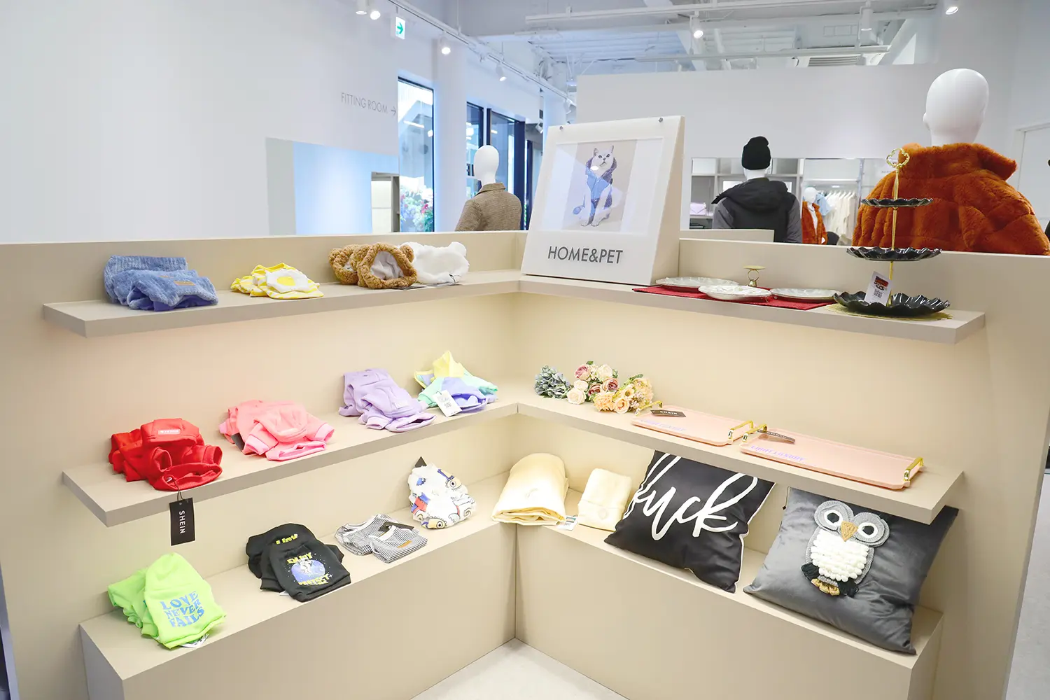 SHEIN TOKYO SHOWROOM