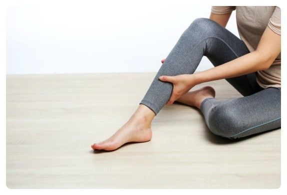 잠잘때 다리에 쥐가 나는 이유