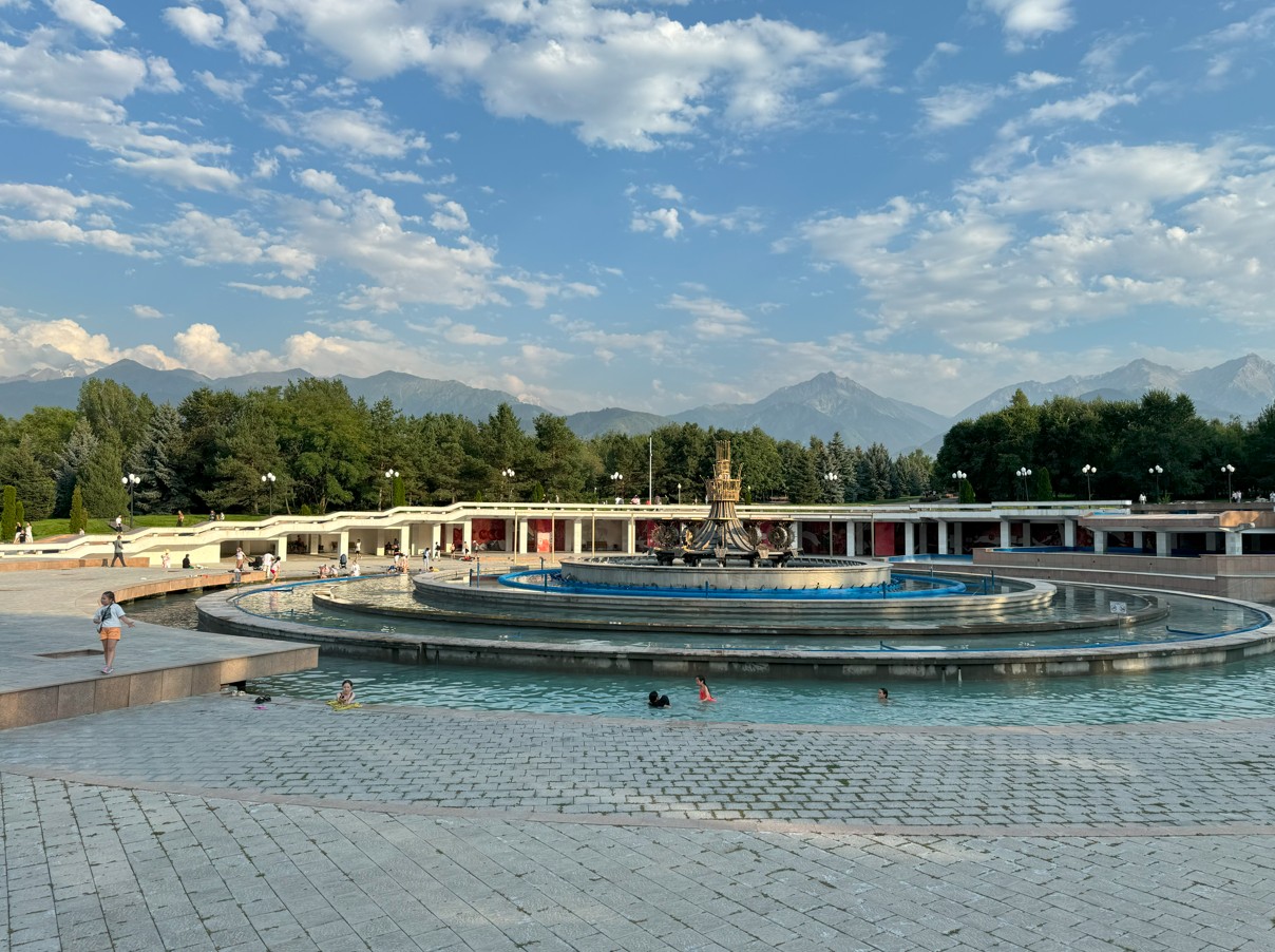 알마티 대통령 공원2