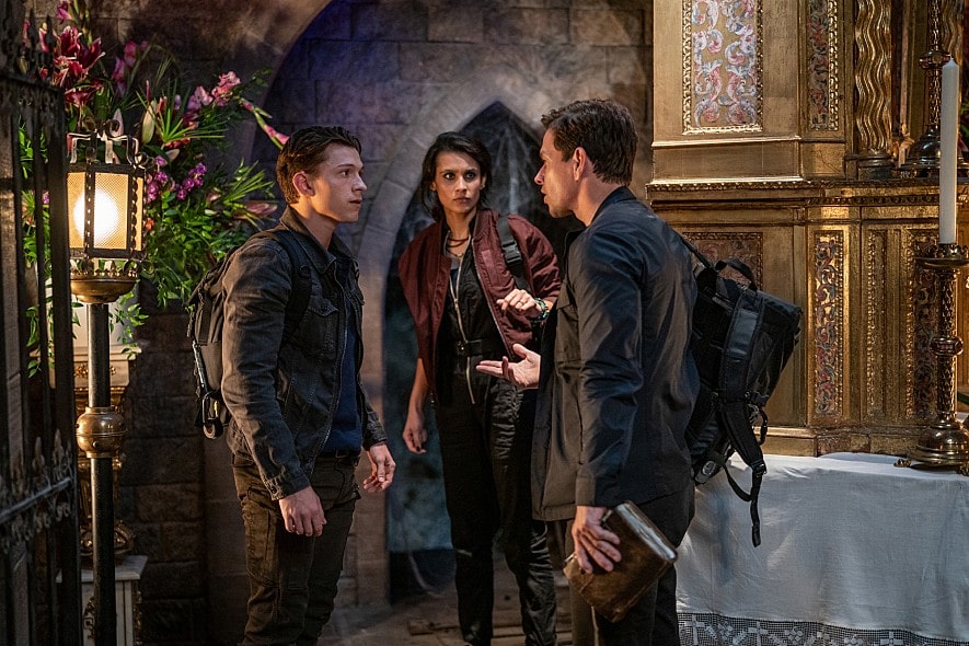 영화 언차티드 배우들이 연기하는 모습