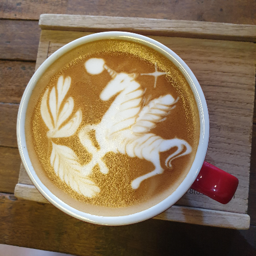 치앙마이 카페 투어 ③ : 님만해민의 핫한 카페들 (Ristr8to Original)_라테 아트 유니콘