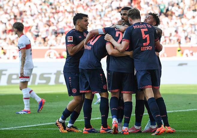 분데스리가 마인츠 vs 슈투트가르트 코리안 듀오