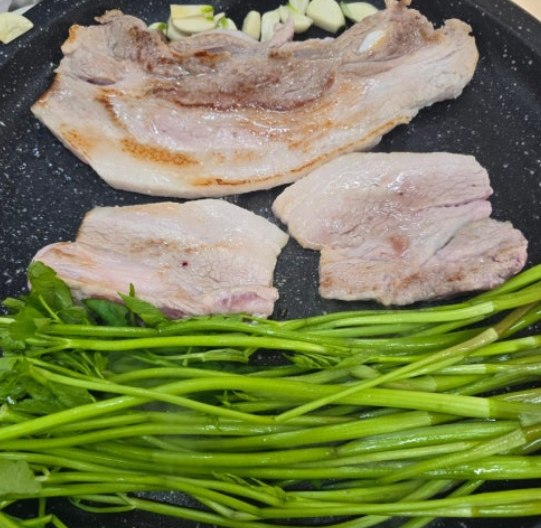 미나리와 삼겹살