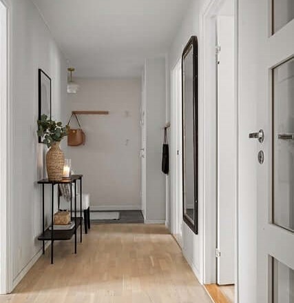 거울 있는 현관