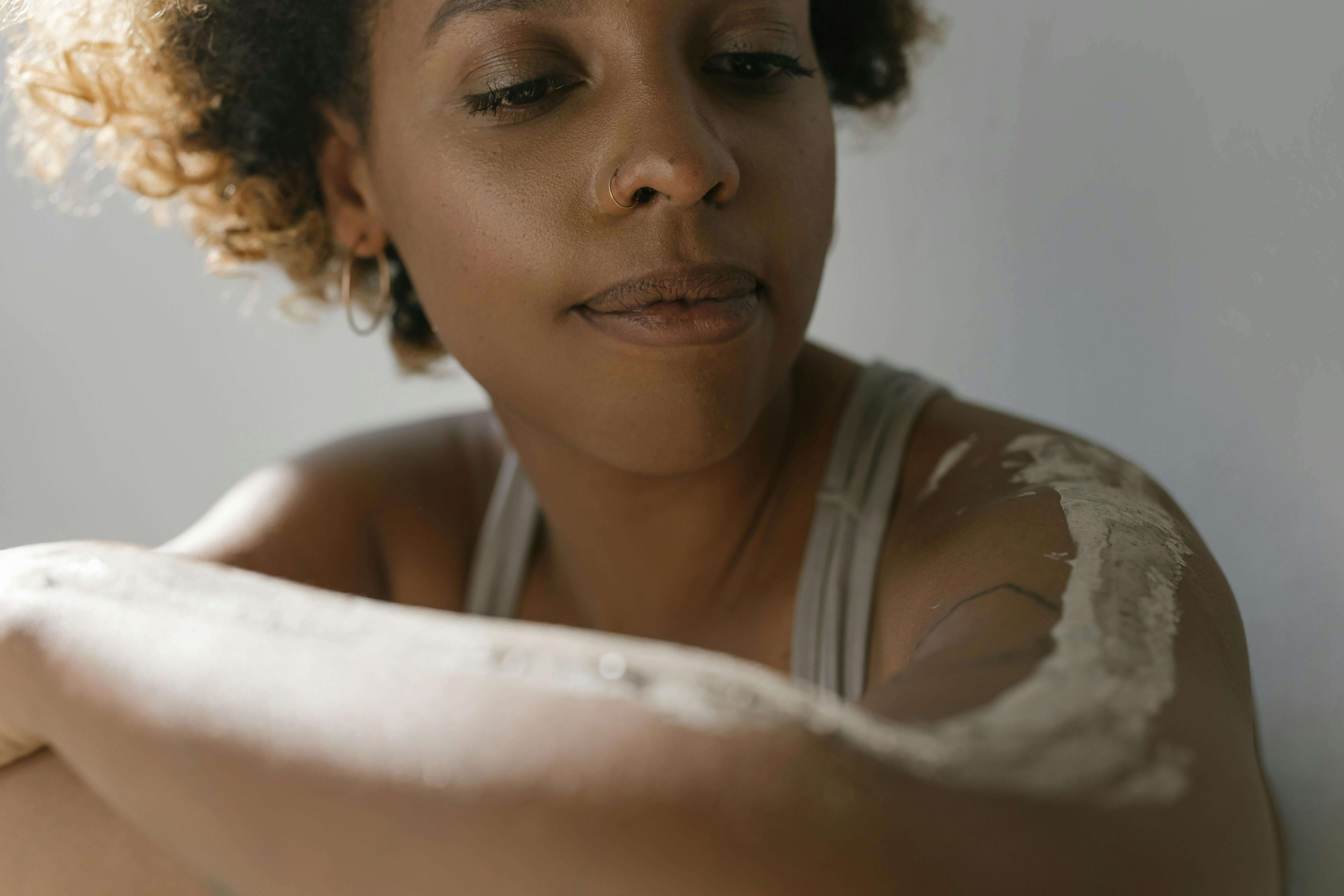 봄철 자외선 피부 손상 왜 더 심할까? 방치하면 생기는 문제와 완벽 차단법